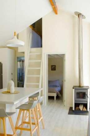 Casa nueva y equipamiento moderno en sitio privado